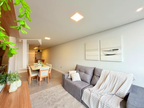 Apartamento com 105m², 2 dormitórios, 1 suíte, 1 vaga, Livin Atlântida em Xangri-Lá