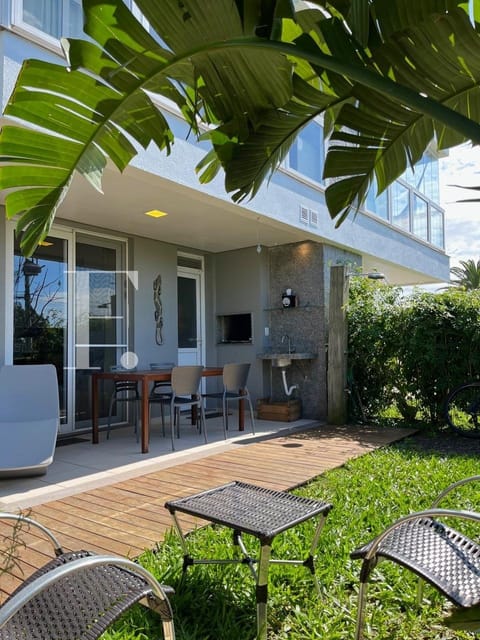 Apartamento com 101m², 1 dormitório, 1 vaga, Rossi Atlântida em Xangri-Lá