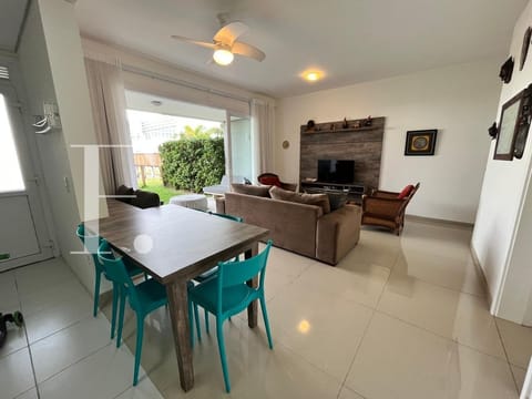 Apartamento com 118m², 2 dormitórios, 1 suíte, 2 vagas, Rossi Atlântida em Xangri-Lá