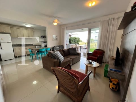Apartamento com 118m², 2 dormitórios, 1 suíte, 2 vagas, Rossi Atlântida em Xangri-Lá