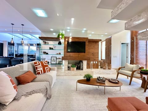 Casa Condomínio com 262m², 4 dormitórios, 4 suítes, 2 vagas, Sea Coast em Xangri-Lá