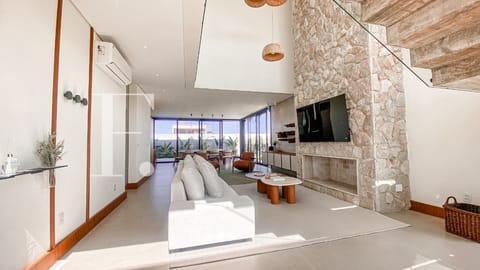 Sobrado com 327m², 4 dormitórios, 4 suítes, 2 vagas, Amare Home Resort em Xangri-Lá