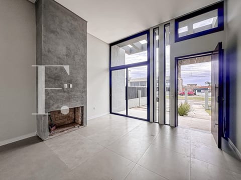 Casa com 131m², 3 dormitórios, 3 suítes, 2 vagas, no bairro Noiva do Mar em Xangri-Lá