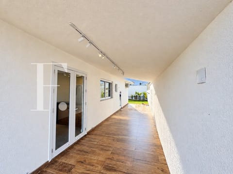 Casa com 170m², 3 dormitórios, 3 suítes, 2 vagas, no bairro Centro em Xangri-Lá