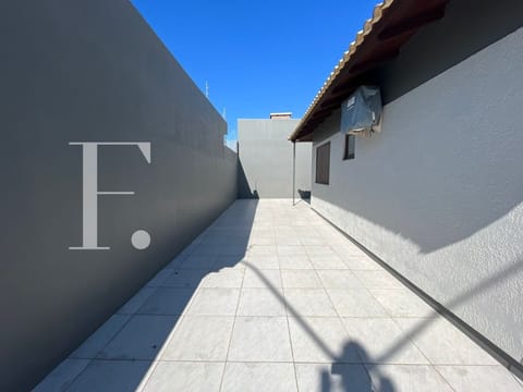 Casa com 165m², 3 dormitórios, 1 suíte, 2 vagas, no bairro Praia Maristela em Xangri-Lá