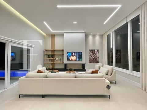 Casa Condomínio com 187m², 4 dormitórios, 4 suítes, 4 vagas, Dubai Resort em Capão da Canoa