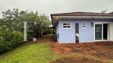 Casa com 188m², 3 dormitórios, 1 suíte, 2 vagas, no bairro Atlântida em Xangri-Lá