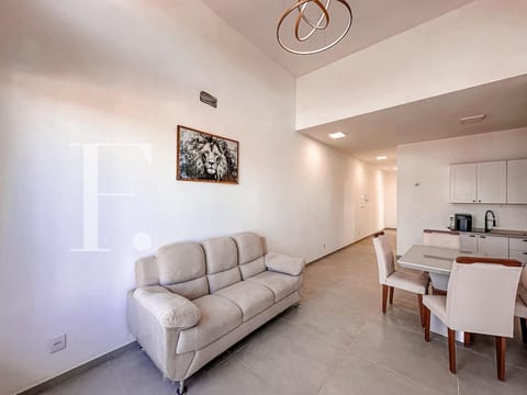Casa com 90m², 2 dormitórios, 1 suíte, 2 vagas, no bairro Noiva do Mar em Xangri-Lá