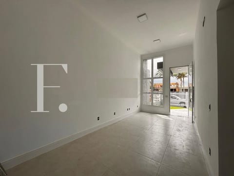 Casa com 90m², 3 dormitórios, 1 suíte, 2 vagas, no bairro Rainha do Mar em Xangri-Lá
