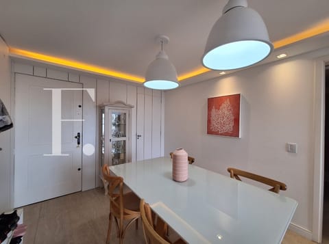 Apartamento com 89m², 2 dormitórios, 1 suíte, 2 vagas, Araruama em Xangri-Lá