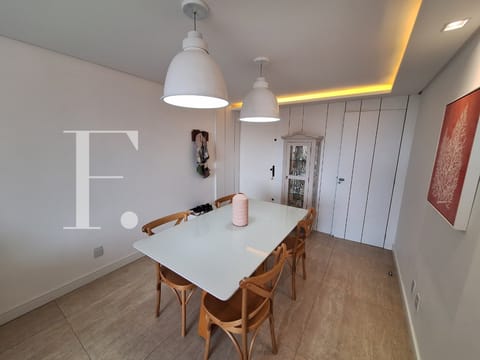 Apartamento com 89m², 2 dormitórios, 1 suíte, 2 vagas, Araruama em Xangri-Lá