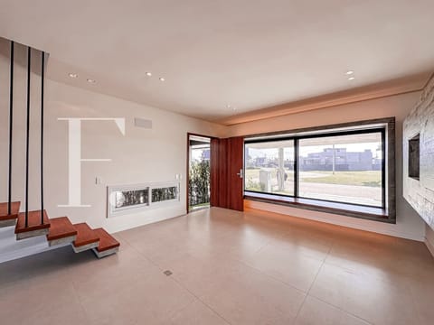 Sobrado com 248m², 4 dormitórios, 4 suítes, 2 vagas, Zen Concept Resort em Xangri-Lá