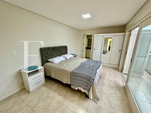 Casa com 436m², 6 dormitórios, 3 suítes, 4 vagas, no bairro Noiva do Mar em Xangri-Lá