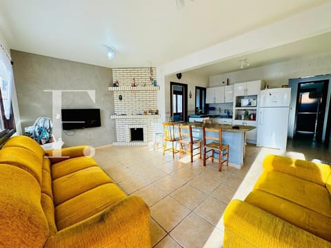 Casa com 180m², 4 dormitórios, 2 vagas, no bairro Rainha do Mar em Xangri-Lá