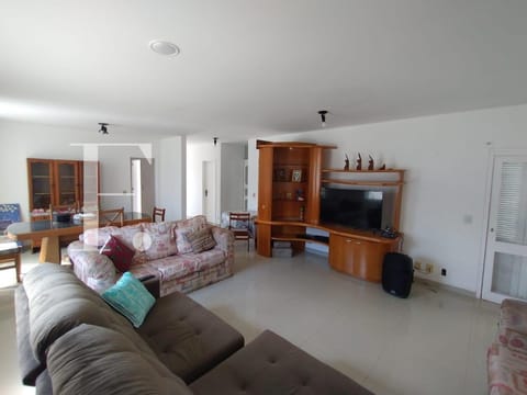 Casa com 229m², 4 dormitórios, 4 suítes, 2 vagas, no bairro Atlântida em Xangri-Lá