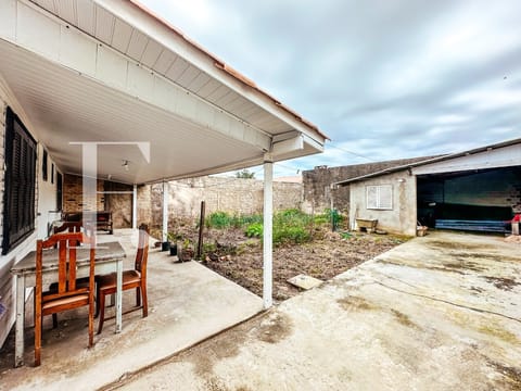 Casa com 52m², 3 dormitórios, 3 vagas, no bairro Rainha do Mar em Xangri-Lá
