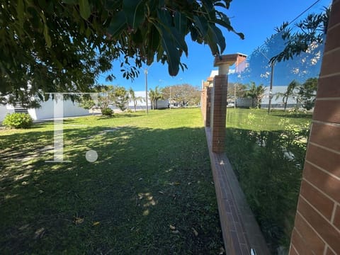 Casa com 138m², 3 dormitórios, 1 suíte, 3 vagas, no bairro Centro em Xangri-Lá