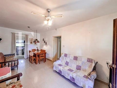 Casa com 197m², 5 dormitórios, 2 vagas, no bairro Noiva do Mar em Xangri-Lá