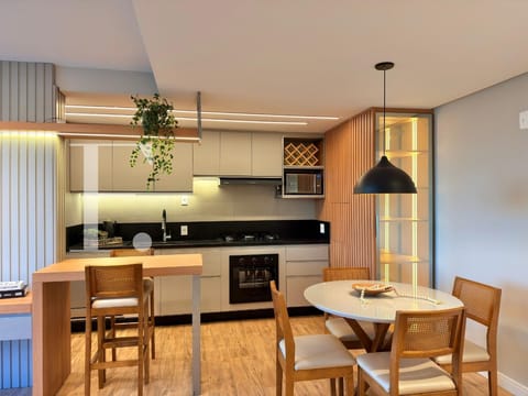 Apartamento com 67m², 2 dormitórios, 1 suíte, 1 vaga, Thera Santorini em Xangri-Lá