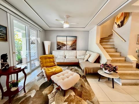 Sobrado com 146m², 3 dormitórios, 1 suíte, 1 vaga, Pacific em Xangri-Lá