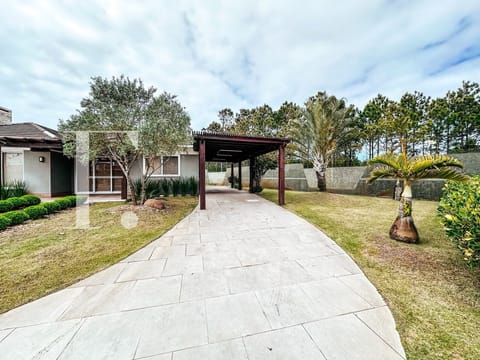 Casa Condomínio com 160m², 3 dormitórios, 1 suíte, 2 vagas, Lagoa do Passo em Osório