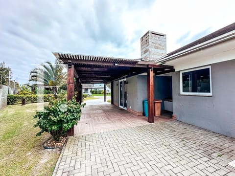 Casa Condomínio com 160m², 3 dormitórios, 1 suíte, 2 vagas, Lagoa do Passo em Osório