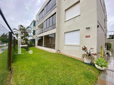 Apartamento com 91m², 3 dormitórios, 1 suíte, 1 vaga, Edifício Aracai em Xangri-Lá