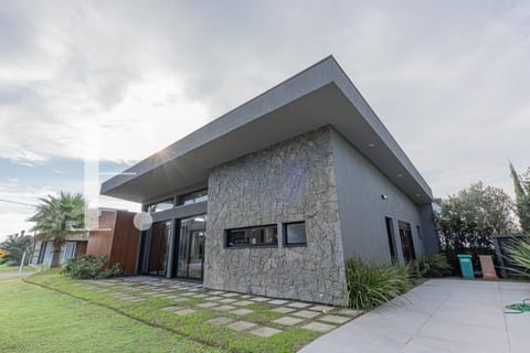 Casa Condomínio com 291m², 3 dormitórios, 3 suítes, 2 vagas, Blue em Xangri-Lá