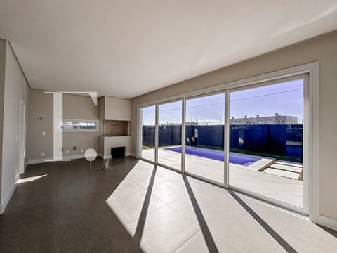 Sobrado com 187m², 4 dormitórios, 4 suítes, 2 vagas, Zen Concept Resort em Xangri-Lá