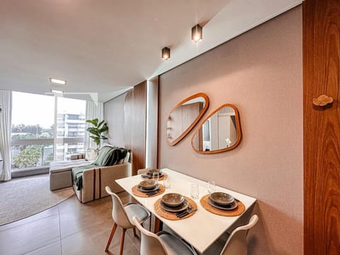Apartamento com 56m², 2 dormitórios, 1 suíte, 1 vaga, Livin Atlântida em Xangri-Lá