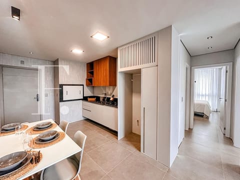 Apartamento com 56m², 2 dormitórios, 1 suíte, 1 vaga, Livin Atlântida em Xangri-Lá