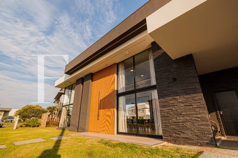 Casa Condomínio com 280m², 4 dormitórios, 4 suítes, 4 vagas, Lagoa do Passo em Osório
