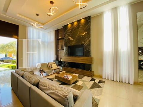 Casa Condomínio com 200m², 3 dormitórios, 1 suíte, 2 vagas, Dubai Resort em Capão da Canoa