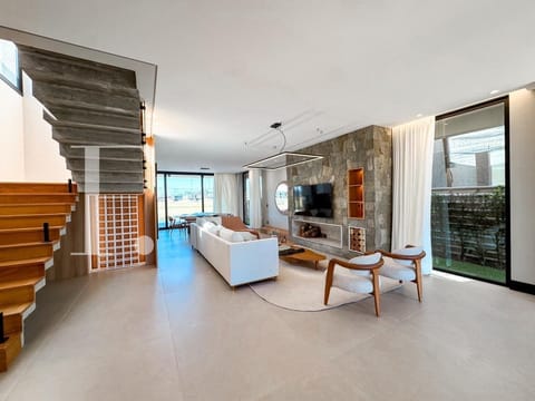 Sobrado com 370m², 5 dormitórios, 5 suítes, 2 vagas, Amare Home Resort em Xangri-Lá