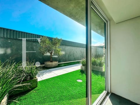 Apartamento com 105m², 2 dormitórios, 1 suíte, 1 vaga, Livin Atlântida em Xangri-Lá