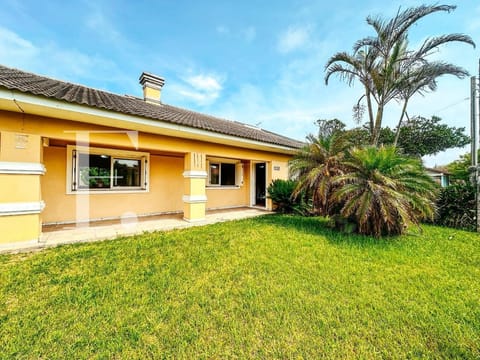 Casa com 217m², 5 dormitórios, 3 suítes, 4 vagas, no bairro Rainha do Mar em Xangri-Lá