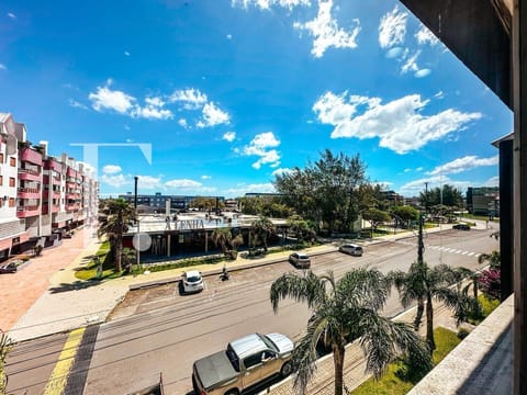 Apartamento com 78m², 4 dormitórios, Edifício Netuno em Xangri-Lá