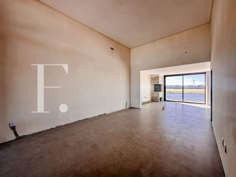 Sobrado com 166m², 3 dormitórios, 3 suítes, 2 vagas, Joy Xangri-Lá em Xangri-Lá