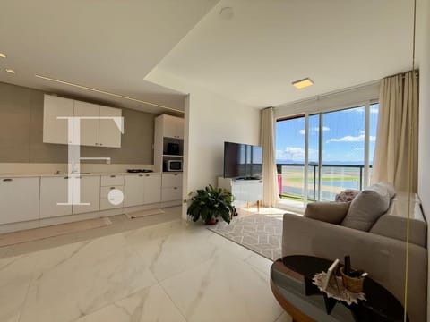Apartamento com 68m², 2 dormitórios, 1 suíte, 1 vaga, Thera Santorini em Xangri-Lá