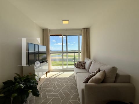 Apartamento com 68m², 2 dormitórios, 1 suíte, 1 vaga, Thera Santorini em Xangri-Lá