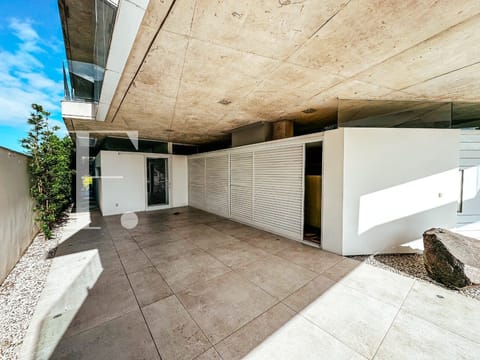 Sobrado com 600m², 5 dormitórios, 5 suítes, 2 vagas, Enseada Lagos em Xangri-Lá