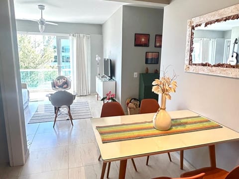 Apartamento com 222m², 3 dormitórios, 1 suíte, 1 vaga, Edifício Mondrian em Xangri-Lá