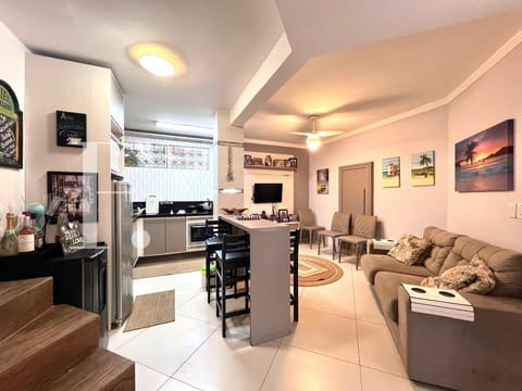Duplex com 97m², 2 dormitórios, 1 vaga, Residencial Vivendas Costa Mar em Xangri-Lá