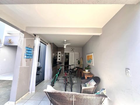 Duplex com 97m², 2 dormitórios, 1 vaga, Residencial Vivendas Costa Mar em Xangri-Lá