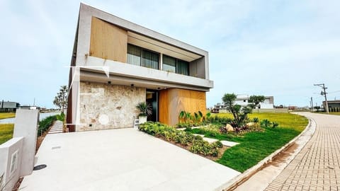 Sobrado com 357m², 6 dormitórios, 6 suítes, 2 vagas, Amare Home Resort em Xangri-Lá