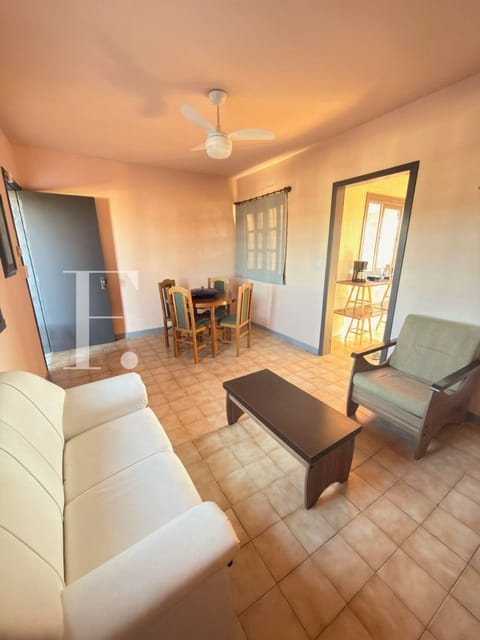 Casa com 289m², 5 dormitórios, 1 suíte, 2 vagas, no bairro Noiva do Mar em Xangri-Lá