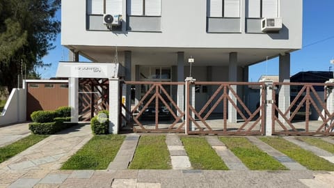 Apartamento com 142m², 2 dormitórios, 1 vaga, Edifício Júpiter em Xangri-Lá