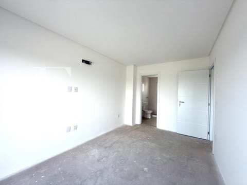 Sobrado com 155m², 3 dormitórios, 1 suíte, 2 vagas, Pateo Marbella em Xangri-Lá