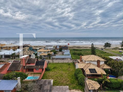 Terreno com 525m², no bairro Atlântida em Xangri-Lá