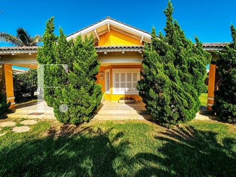 Casa com 325m², 6 dormitórios, 3 suítes, 4 vagas, no bairro Rainha do Mar em Xangri-Lá